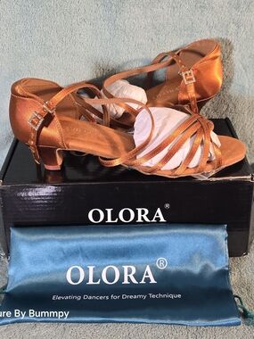 NIB Olora Latin dance shoes designed for ballroom styles like salsa, tango, ect